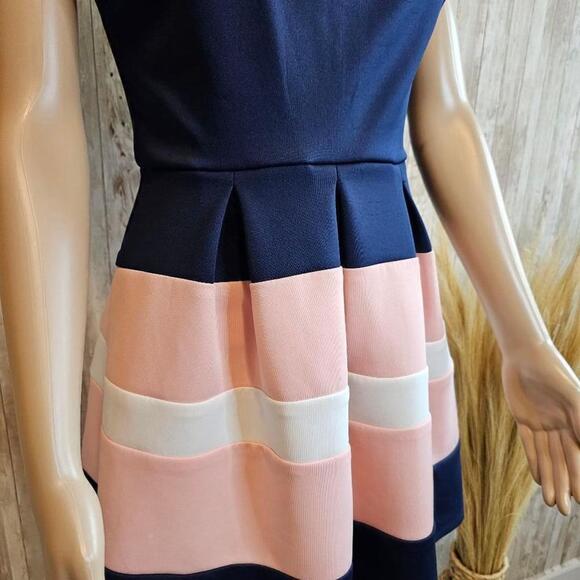 Juniors B. Darlin Navy Blue, Pink and White Dress Size 5/6 - Picture 4 of 8